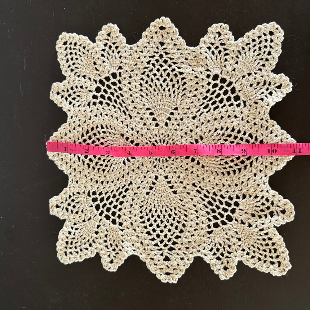 VTG Beige Crochet Doily Square Lace Pineapple Pattern Scalloped 11" Cottagecore - Picture 4 of 5